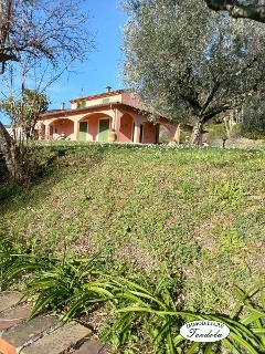 zoom immagine (Villa in Vendita a Sarzana)