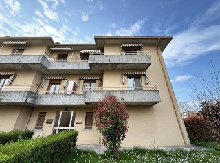 zoom immagine (Appartamento 108 mq, soggiorno, 3 camere, zona Rivarolo)