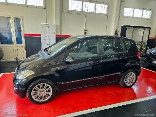 zoom immagine (MERCEDES-BENZ A 180 CDI Style)