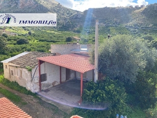 zoom immagine (Rustico 5000 mq, zona Palermo)
