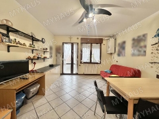 zoom immagine (Appartamento 68 mq, 2 camere, zona Valverde)