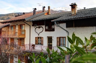 zoom immagine (Casa singola 210 mq, soggiorno, 4 camere, zona Sant'Orsola Terme)