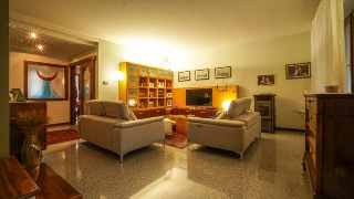zoom immagine (Casa a schiera 230 mq, soggiorno, 3 camere, zona San Bonifacio - Centro)