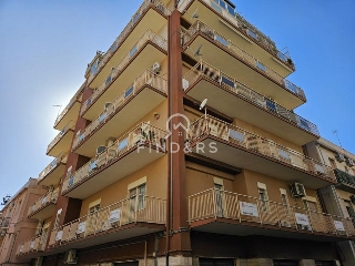 zoom immagine (Appartamento 112 mq, soggiorno, 2 camere, zona Viale Aldo Moro)