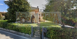 zoom immagine (Villa 195 mq, soggiorno, 3 camere, zona Sant' Elena)