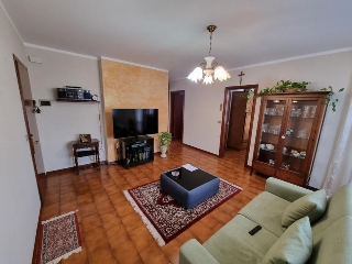 zoom immagine (Appartamento 111 mq, soggiorno, 3 camere, zona Montegaldella - Centro)