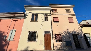 zoom immagine (Casa a schiera 80 mq, 1 camera, zona Concordia Sulla Secchia - Centro)
