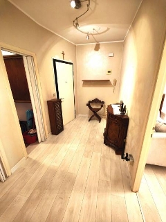 zoom immagine (Appartamento 140 mq, soggiorno, 2 camere, zona Mortise)