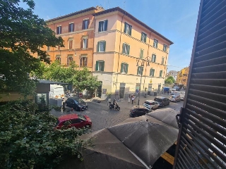 zoom immagine (Appartamento 88 mq, 2 camere, zona Trastevere)