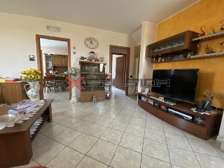 zoom immagine (Bifamiliare 125 mq, soggiorno, 3 camere, zona San Martino di Venezze)