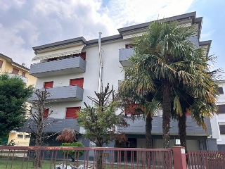 zoom immagine (Appartamento 90 mq, soggiorno, 2 camere, zona Viale Trieste)