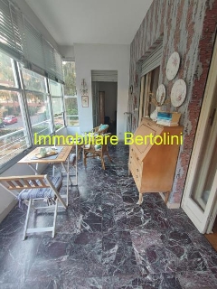 zoom immagine (Appartamento 130 mq, soggiorno, 3 camere, zona Sanremo)