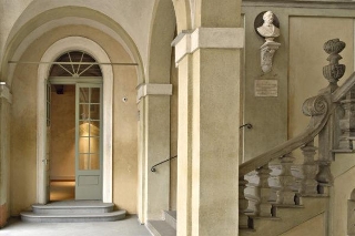 zoom immagine (Palazzo 2100 mq, zona Piazze)